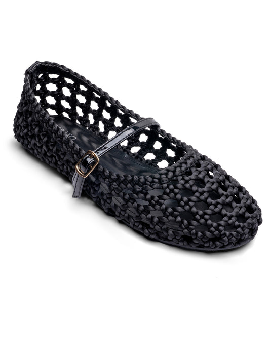 Treccia Black - zoomed detail view